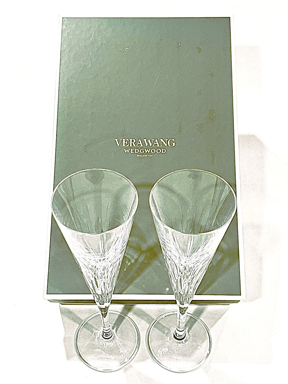 Vera Wang Duchesse Toasting Flutes Crystal pair by Wedgwood