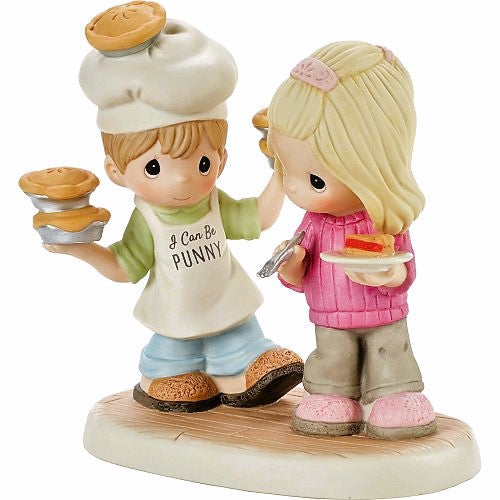 Precious Moments 'I Only Have Pies For you' Figurine Bisque