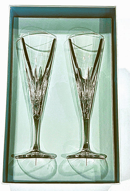 Vera Wang Duchesse Toasting Flutes Crystal pair by Wedgwood
