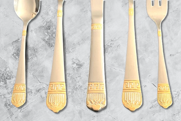 Carl Weill Venus Gold 78-Piece set & case 18/10 Stainless Steel Service for 12 People